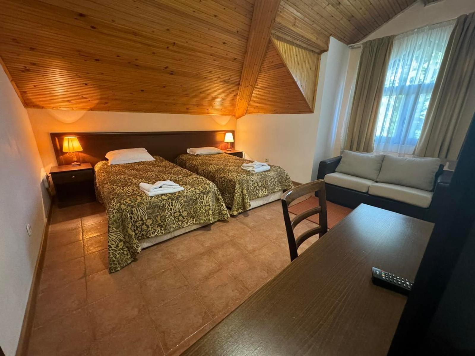 Moura Mountain & Villas Spa Hotel Borovets Exteriör bild